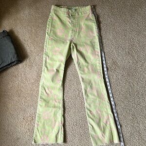 Zara High Rise Kick Flare Lime Green and Pink Floral Print Mod Jeans Size 4